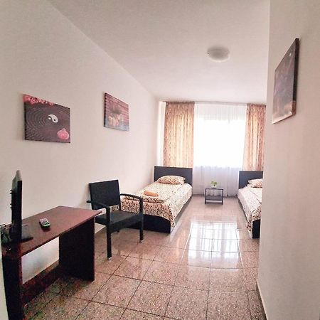 Готель Casa Dobrescu Centura De Nord Крайова Екстер'єр фото